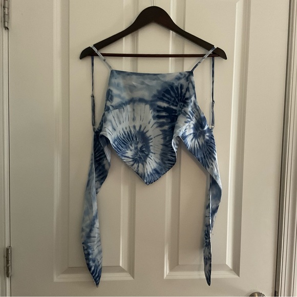 Kendall & Kylie Blue and white tie-dye top - Picture 6 of 6